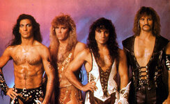 manowar11.jpg