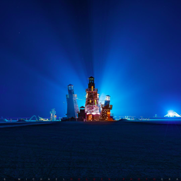 014-Burning_man_2016_art_and_style.png