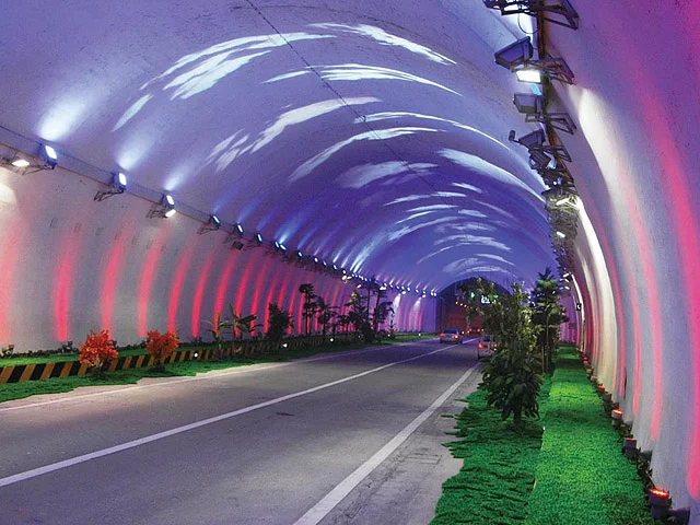 02_zhongnanshan_tunnel_03w.webp