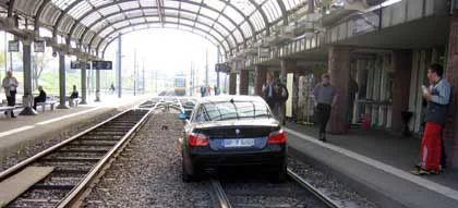061024bmw_on_rails.webp