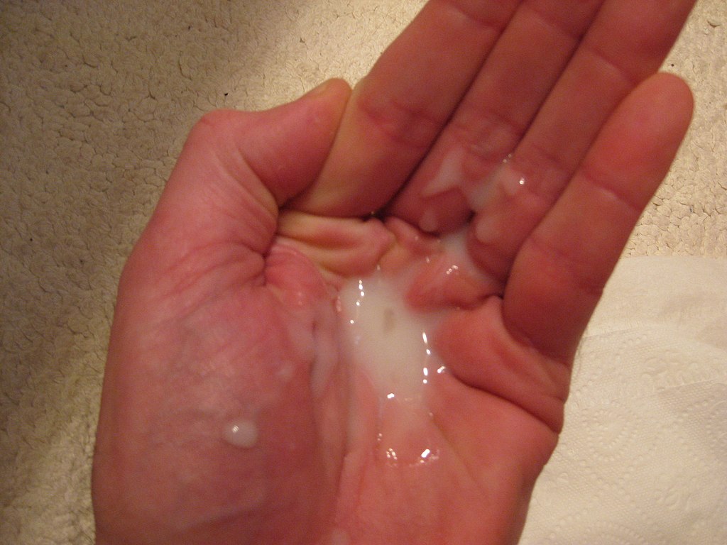 1024px-Human_semen_in_hands.jpg