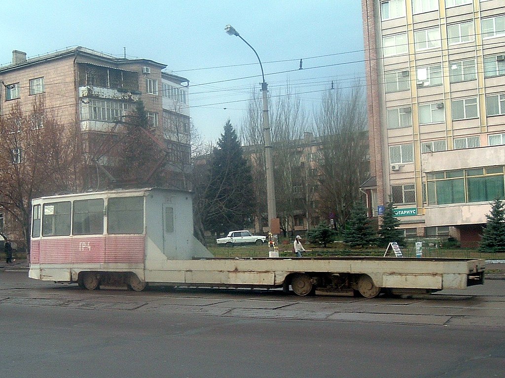 1024px-Lugansk_tram_works.jpg