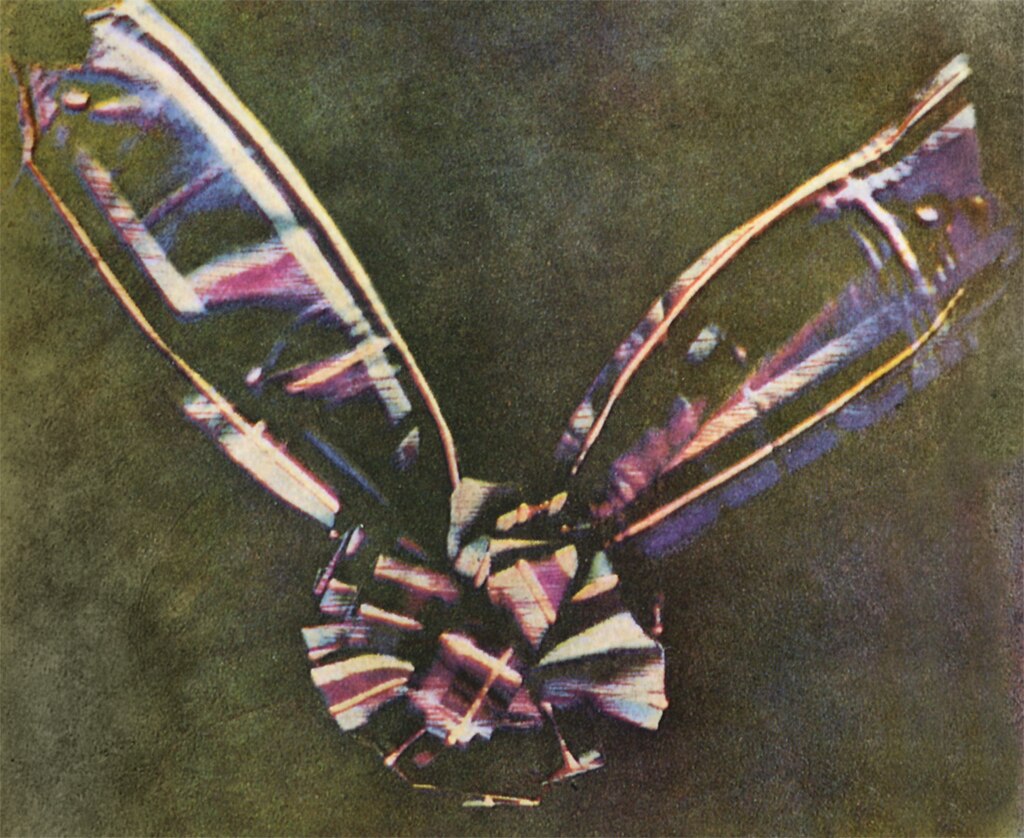 1024px-Tartan_Ribbon.jpg