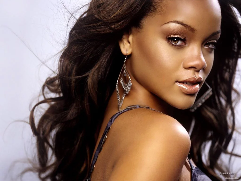 1185192841_38168_rihanna11.webp