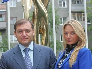 12645072.webp