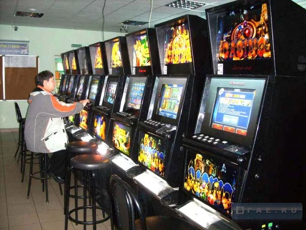 1267692827_automat.webp