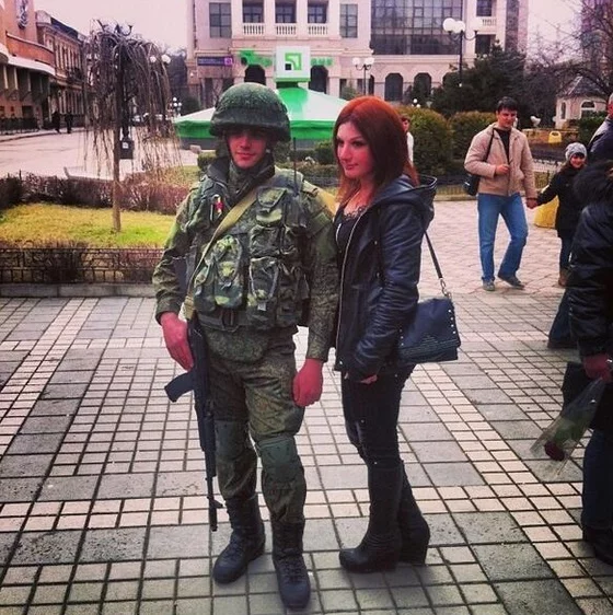 127037_900.webp