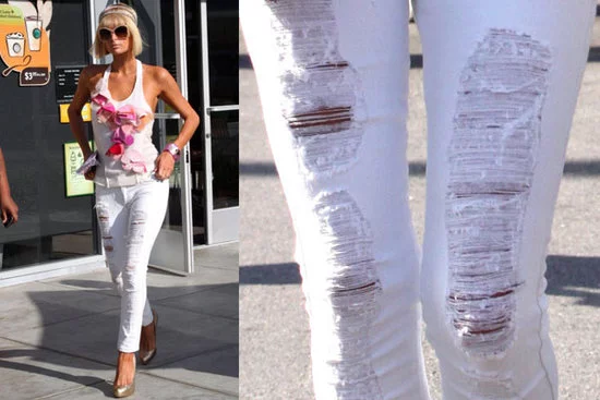 1297618317_ripped-jeans-and-fringe-styles.webp