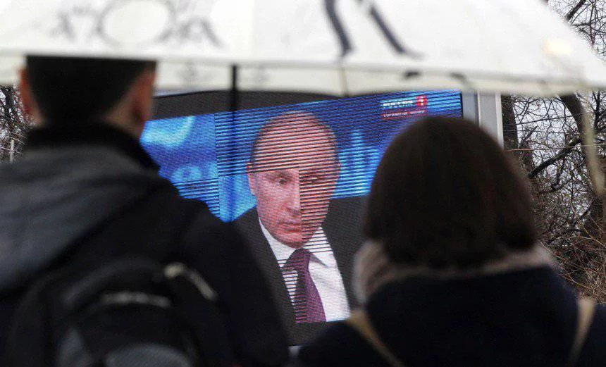 1419232313_putin-v-televizore.webp