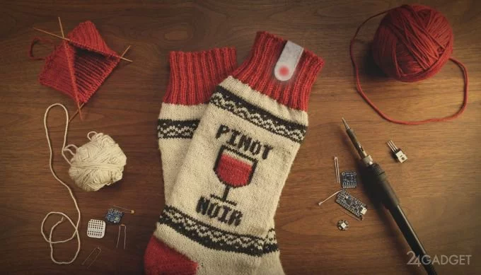1450353573_netflix-socks.webp