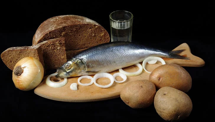 1465657431_seledka-pod-vodku.webp