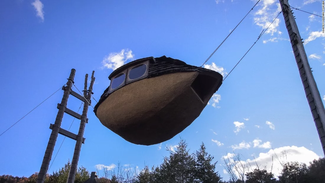 150402094829-flying-mud-boat-super-169.webp