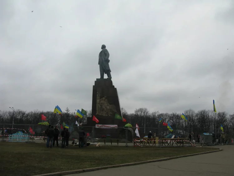 173325-b3d46-76236597-m750x740-u644d9.webp
