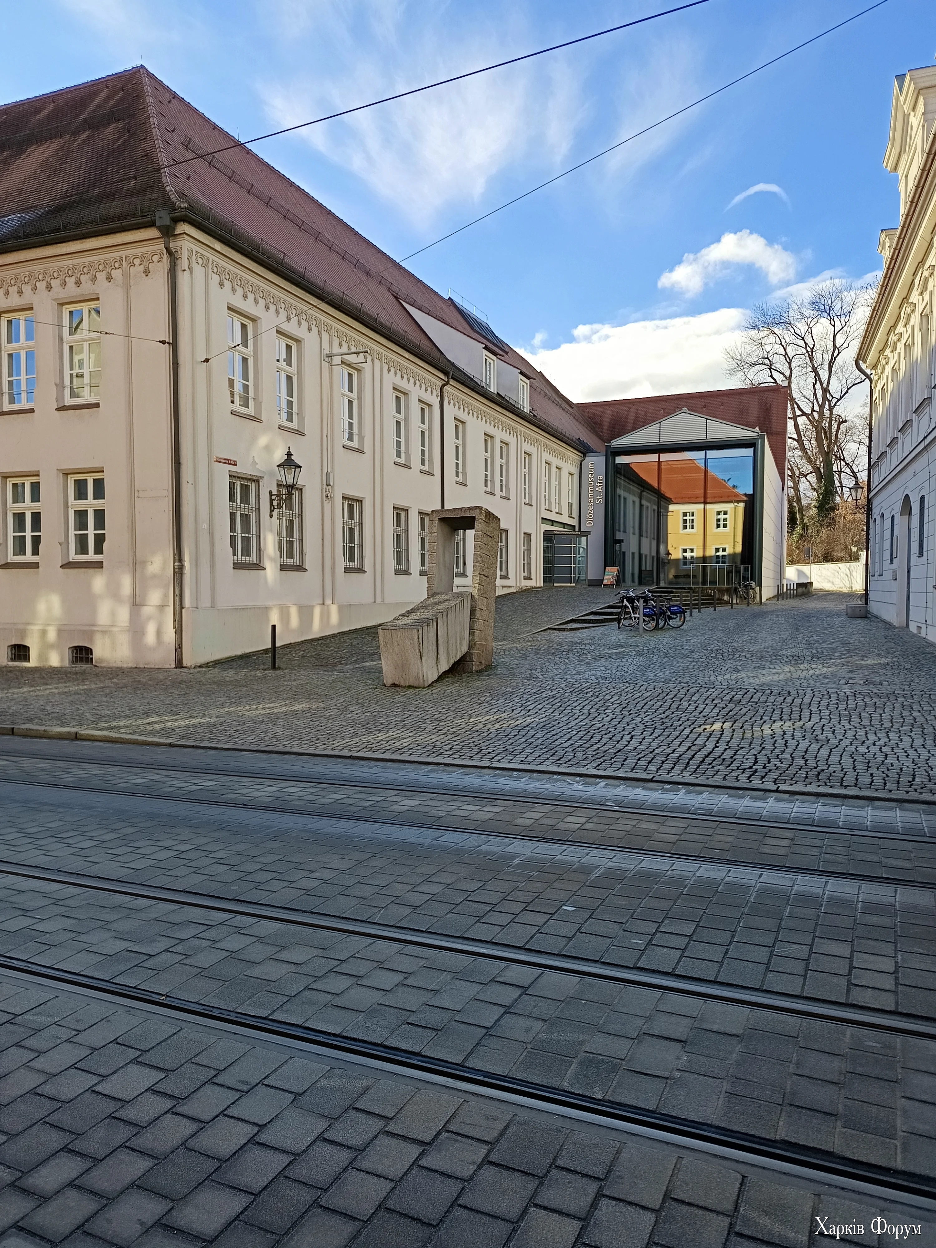 1778912445662.webp