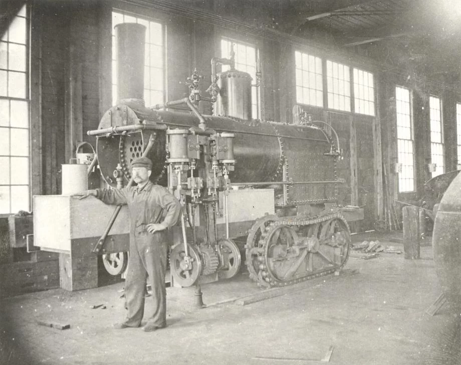 19637d1264728740-ot-crawler-tractors-factory02.webp