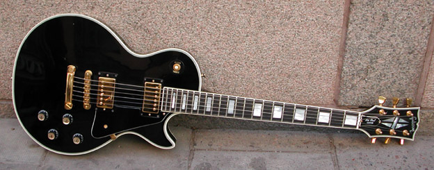 1978_Gibson_LP_Custom_black.jpg