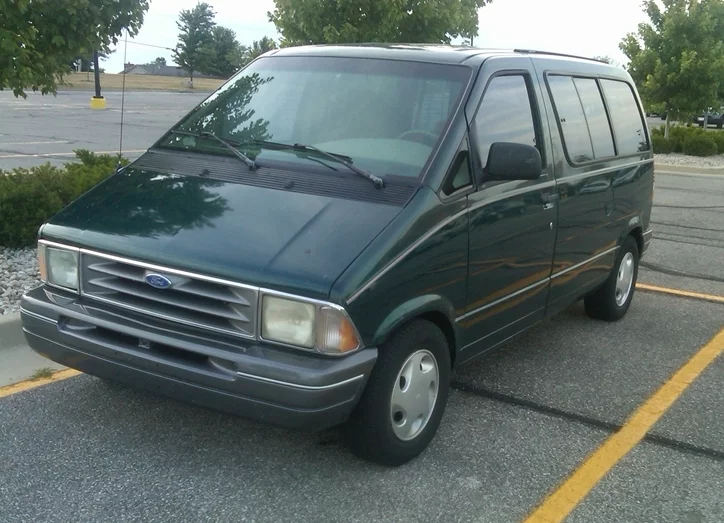 1995FordAerostar09-crop.webp