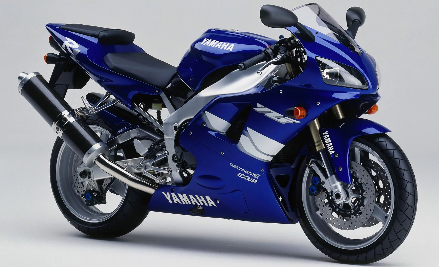 1999-Yamaha-R1-YZFR1a.webp