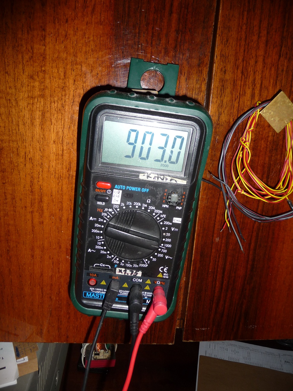 2000v-3-.jpg
