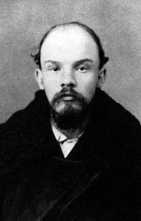 200px-Lenin-1895-mugshot.webp