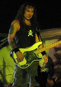 200px-Steve_Harris_30nov2006_(version_2).jpg