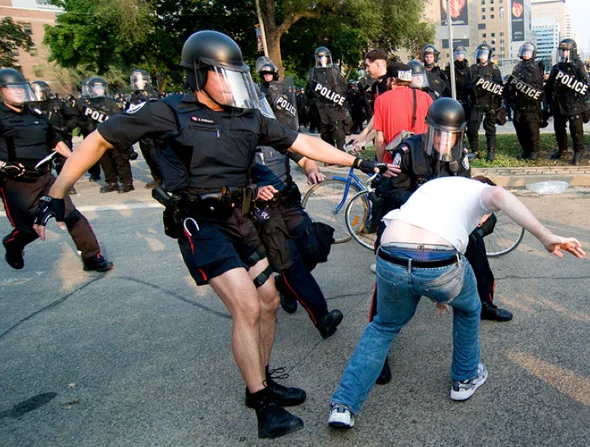 20100627-g20-riot-arrest-tam.webp