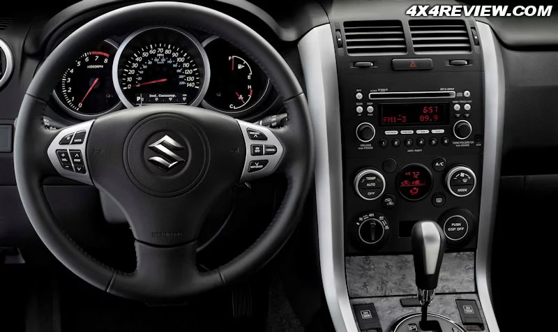 2011SuzukiGrandVitara007.webp