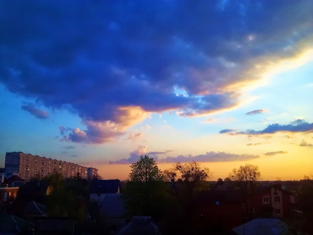 2012-04-23_19-19-15_373+%25282%2529.webp