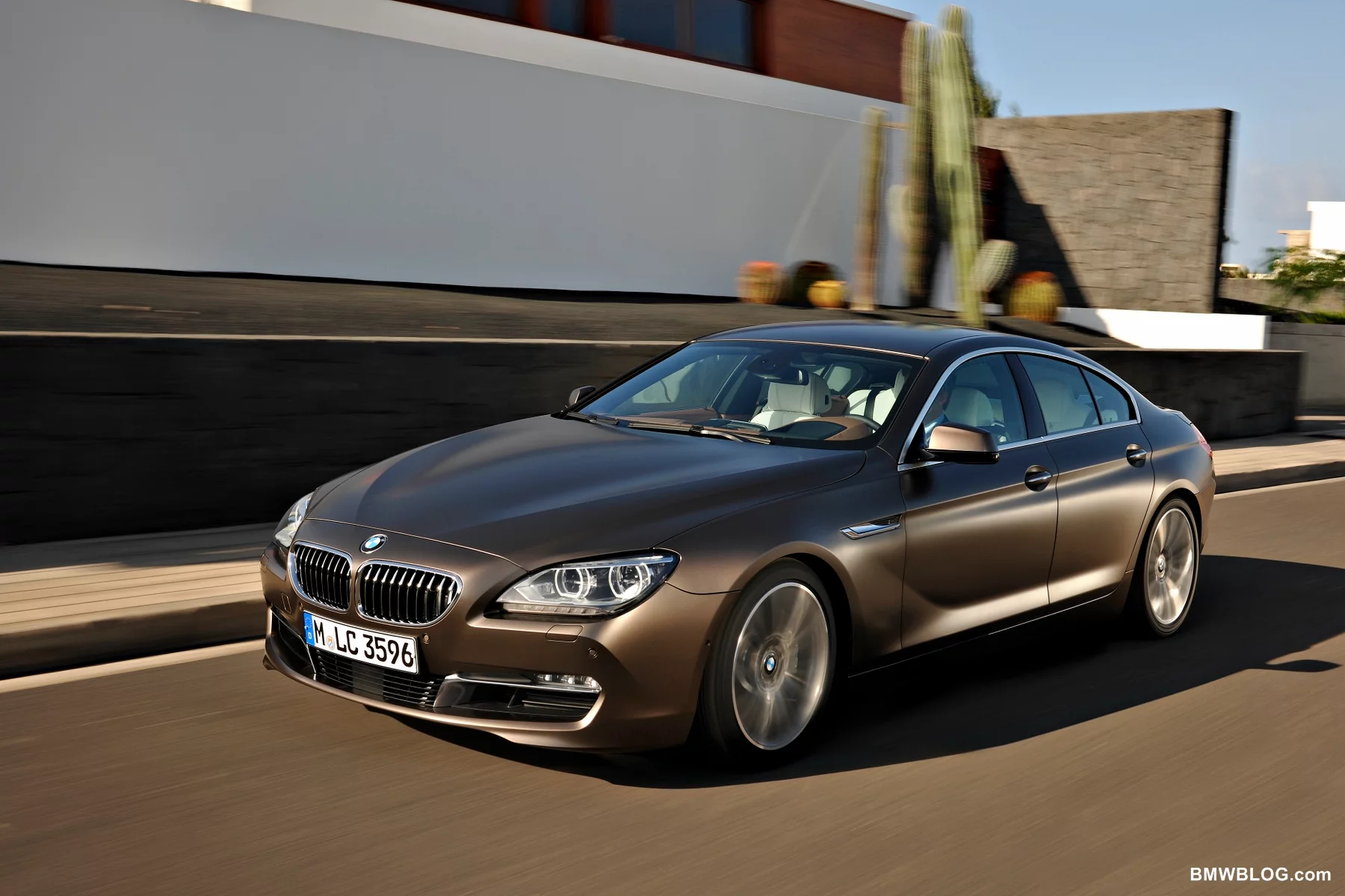 2012-bmw-6-series-gran-coupe-83.webp
