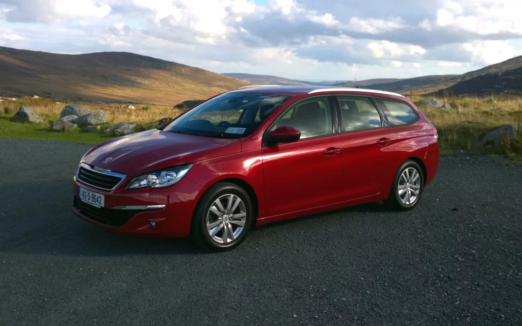 2014-peugeot-308-sw-exterior-front-left-static.webp