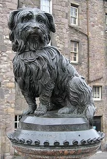 220px-Greyfriars-bobby-edin.webp