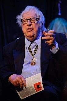 220px-Ray_Bradbury_2009.webp