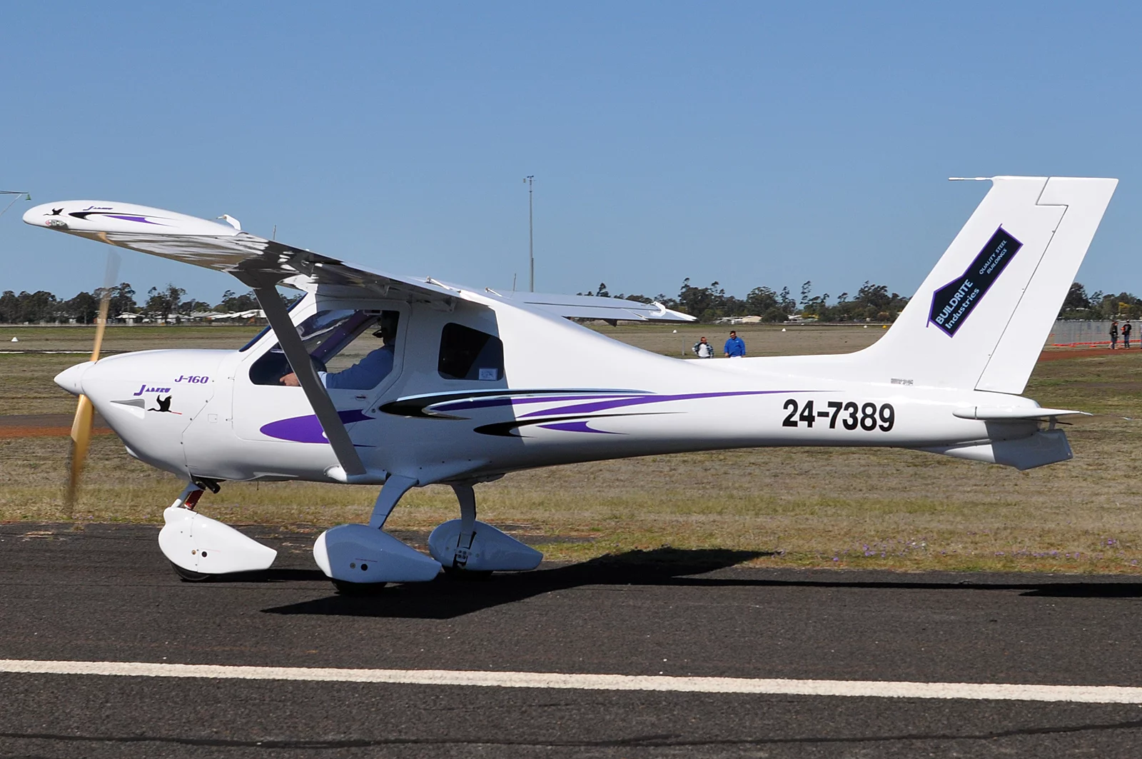 24-7389_Jabiru_J160-D_%288300488207%29.webp