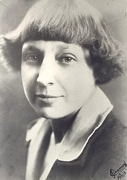 250px-Tsvetaeva.webp