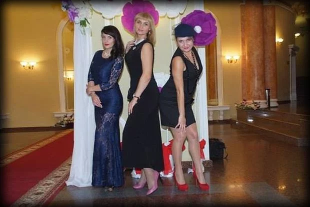 27132815_bal1_large.webp