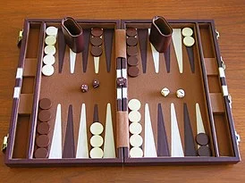 274px-Backgammon_board.webp