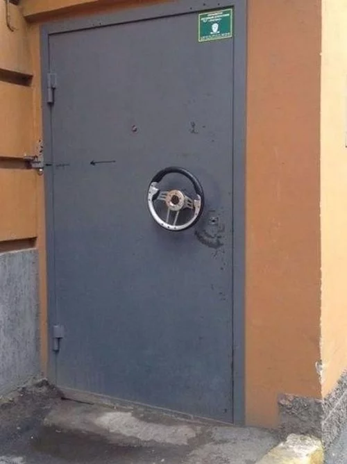 295721_777360.webp