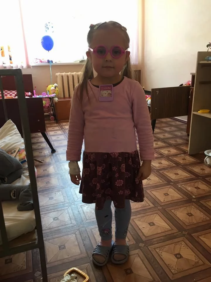 2bhhbg.webp