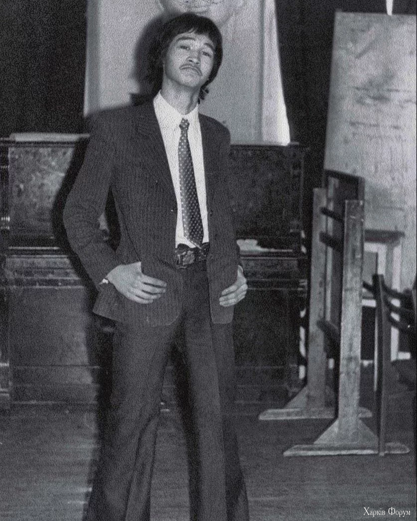 1977