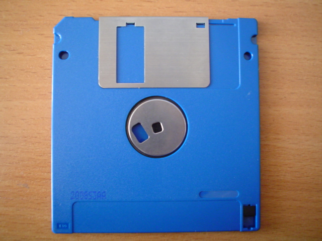 3,5_DD_floppy_%28720_KB%29_back.jpg