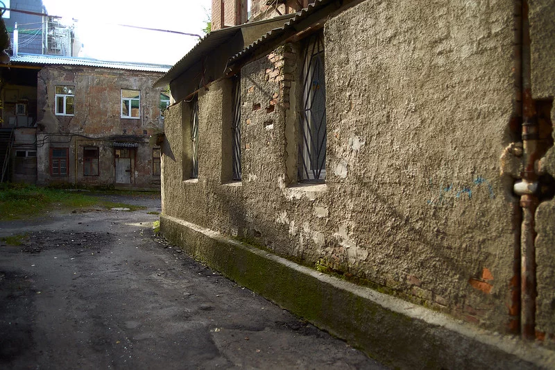 30072897165_1e8b32ac6d_c.webp