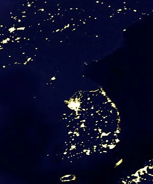 300px-Korean_peninsula_at_night.webp