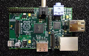 300px-Raspberry_Pi_Beta_Board.webp