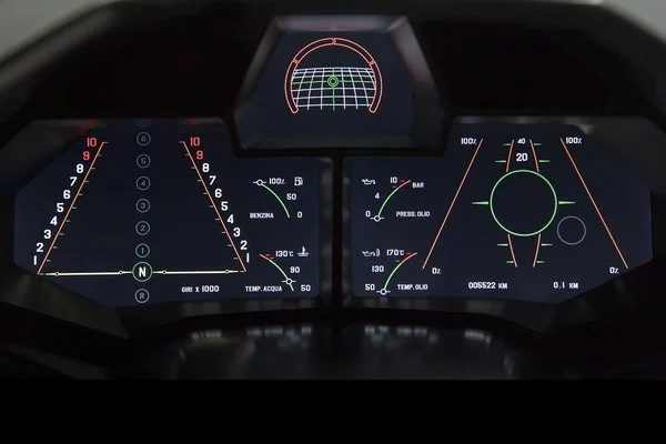 32008-Lamborghini-Reventon-dashboard.webp
