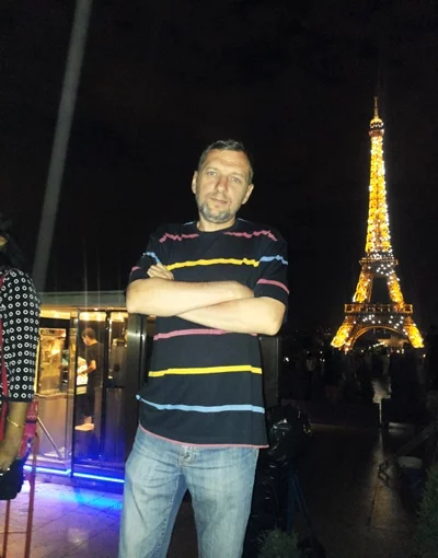 34097373.webp