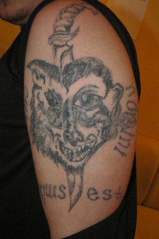35903001_1227814235_x_e762b6bc.jpg