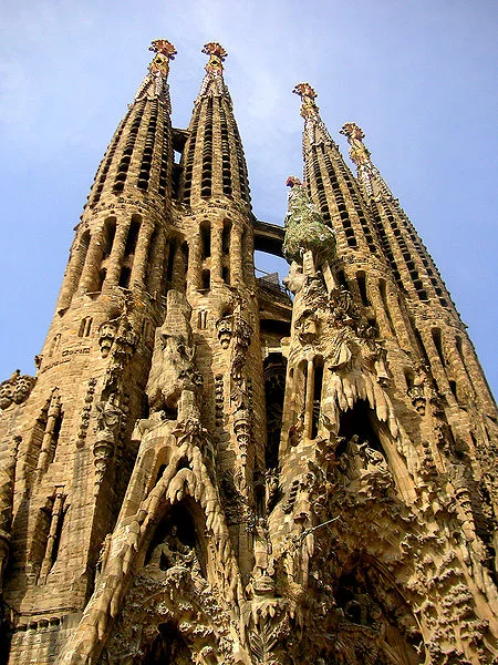 46587798_1248191405_450pxSpain_Sagrada_Familia.webp