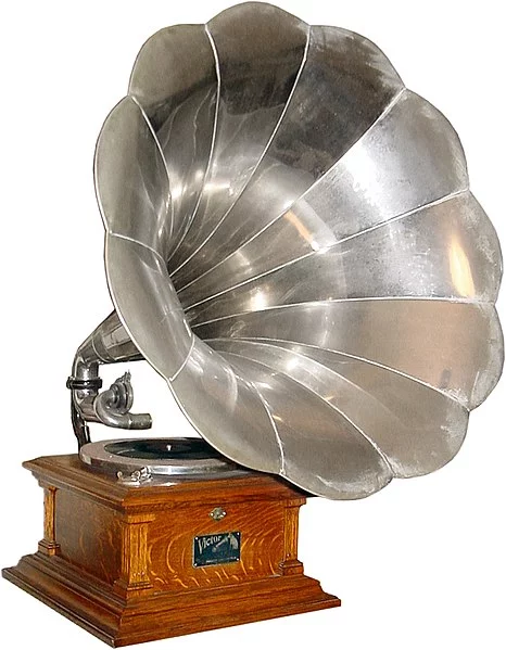 466px-VictorVPhonograph.webp