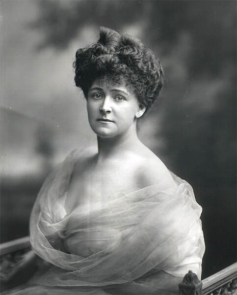 483px-Daisy_Greville.jpg