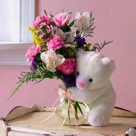 49473453_Mixed_Flowers_and_a_Bear.jpg